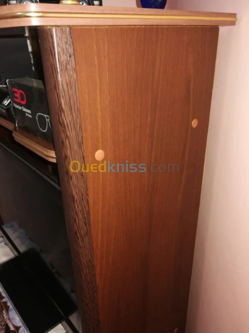 Table TV en très bon état presque neuf
