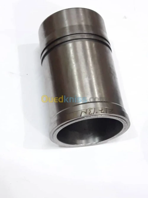 CHEMISE PISTON MAHINDRA SCORPIO
