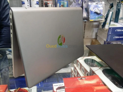 HP PAVILLION 13 i5 7ém 4GB 128SSD+1TB 