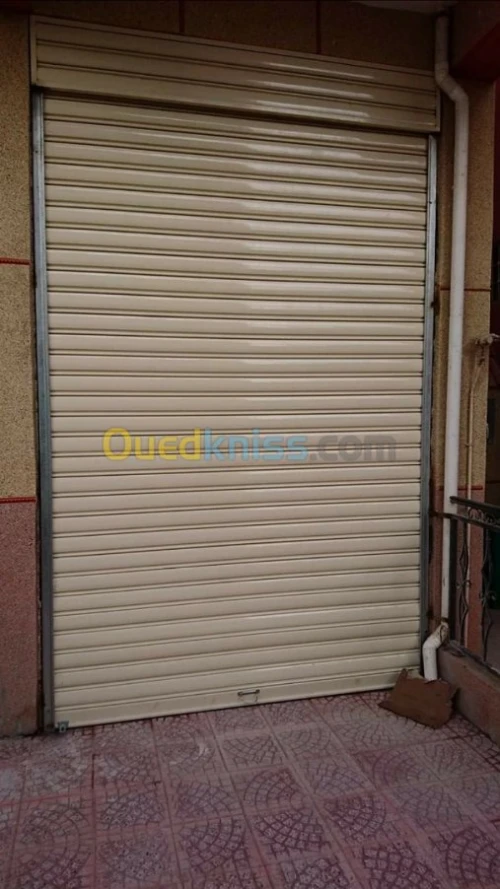 rideaux métalliques électrique