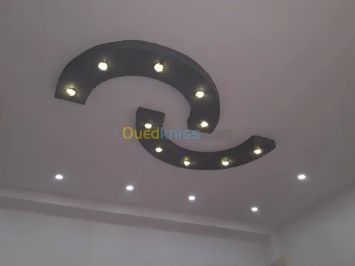 PLACOPLATRE ET PVC ET DEMENTABLE