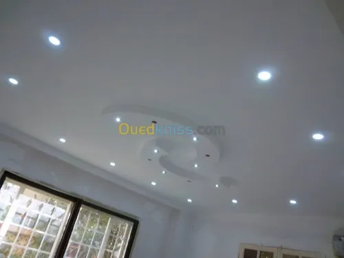 PLACOPLATRE ET PVC ET DEMENTABLE
