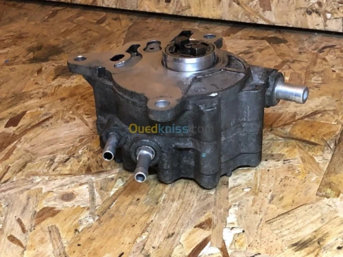 POMPE HP VOLKSWAGEN ET AUDI 03L130755D..