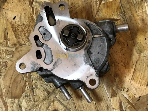 POMPE HP VOLKSWAGEN ET AUDI 03L130755D..