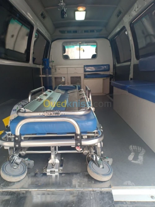 AMBULANCE 