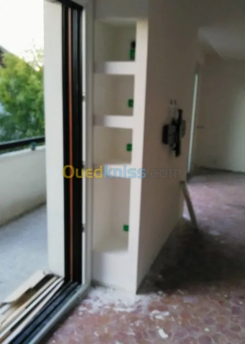 Plaquiste peintre jointeur