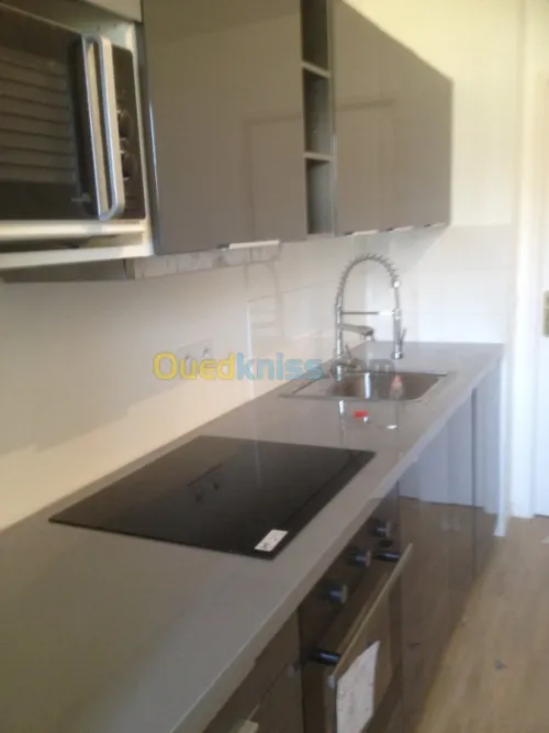 Sur Mesure Cuisine, dressing........