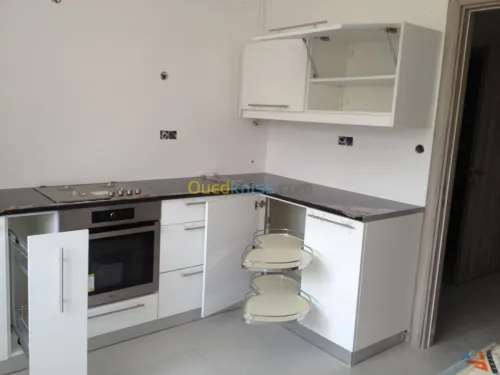 Sur Mesure Cuisine, dressing........