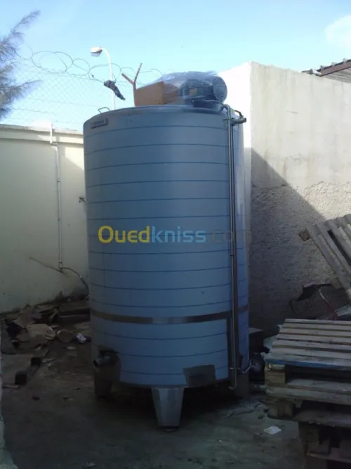 TANK ET CITERNES DE STOCKAGE  @