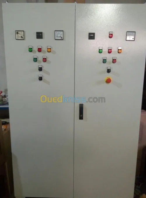 Équipement d'armoire électrique 