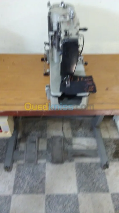 Machine à Coudre 