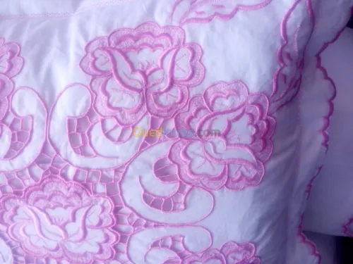 drap brodé