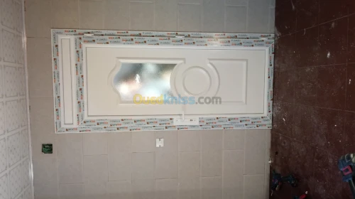 Fabrication des fenêtres avec des port