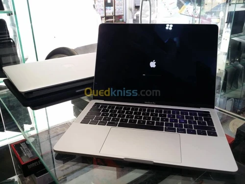 MacBook Pro Touchbar 2018 i5 8G 256SSD