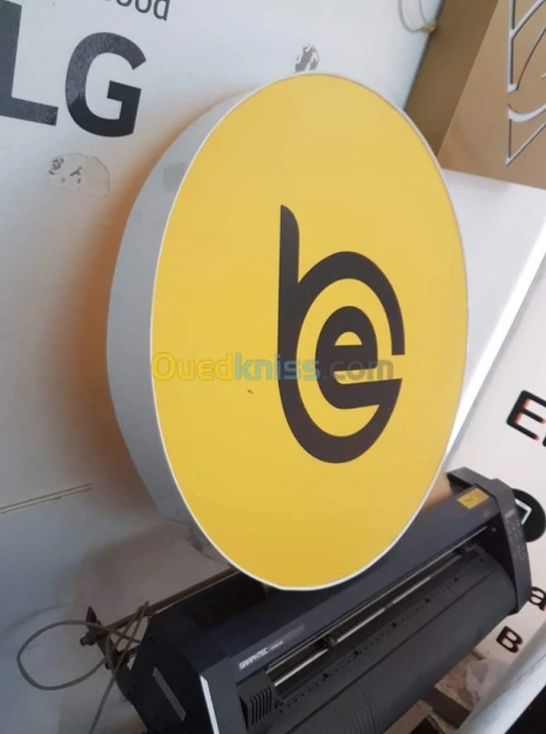 Lettre lumineuses en relief حروف ضوئية بارزة واللافتاات الاشهارية 