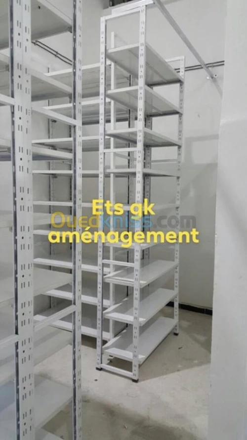 Aménagement supérette magasin entrepôt
