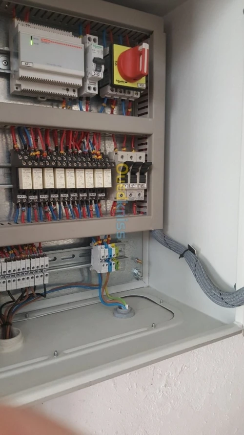 Électricien 