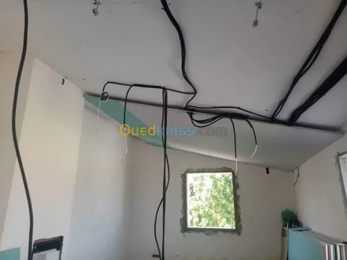 Placoplat et pvc et habillage murale