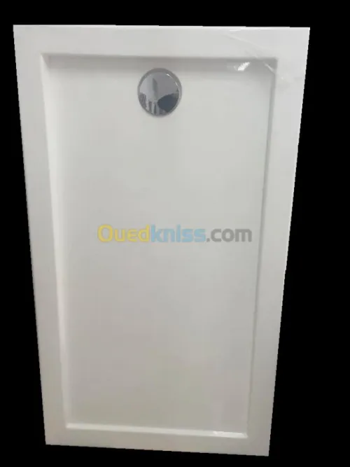 FABRICANT DE BAIGNOIRES ET D'ARTICLES