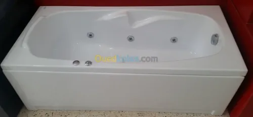 FABRICANT DE BAIGNOIRES ET D'ARTICLES