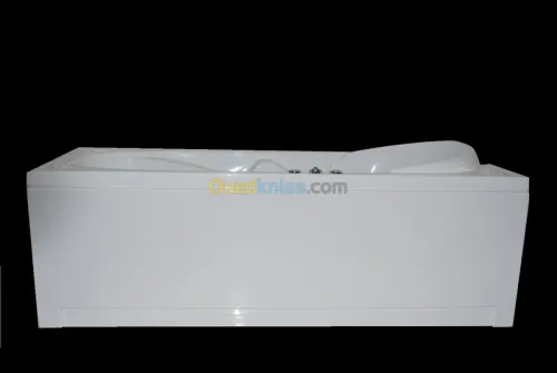 FABRICANT DE BAIGNOIRES ET D'ARTICLES