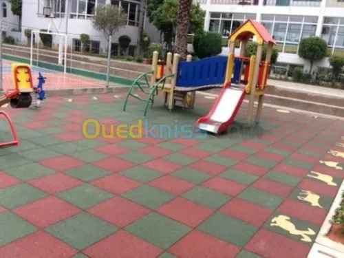 dalles amortissant pour airs de jeux 