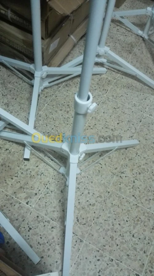 Socle et support parasol