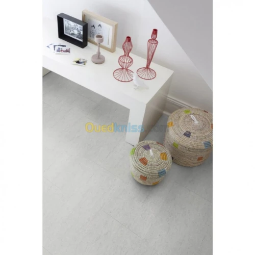 Parquet Stratifié Auto-Adhésif (PVC) 