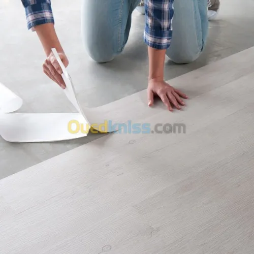 Parquet Stratifié Auto-Adhésif (PVC) 