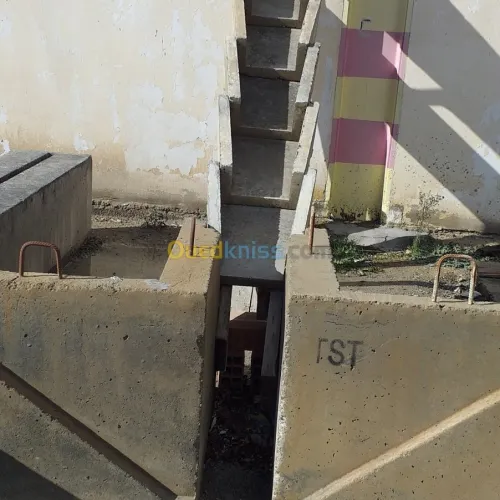 Caniveau en fonte en béton armé