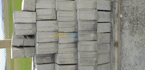 Caniveau en fonte en béton armé
