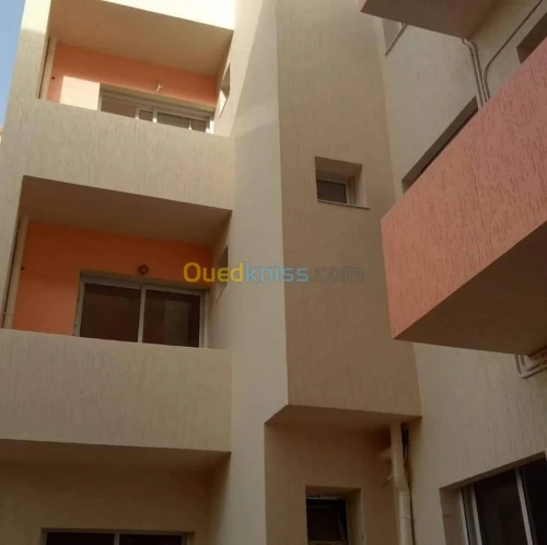 Grifier et mono coche ....façade.