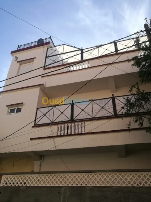 Grifier et mono coche ....façade.