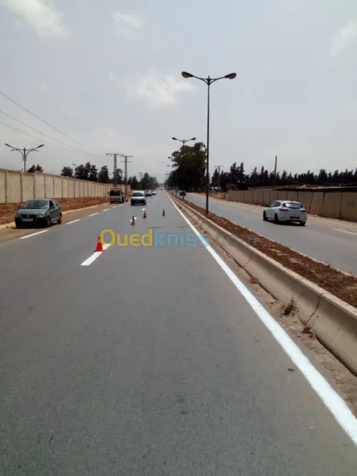  travaux de signalisation routière