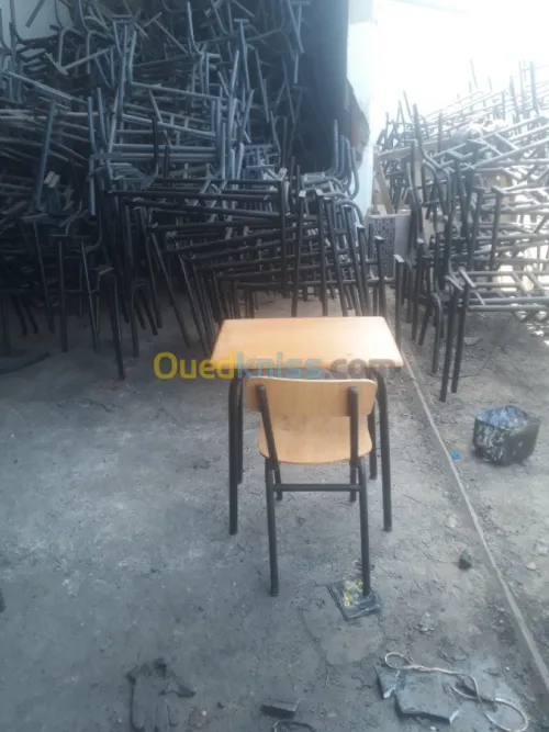 Fabrication meublé scolaire 