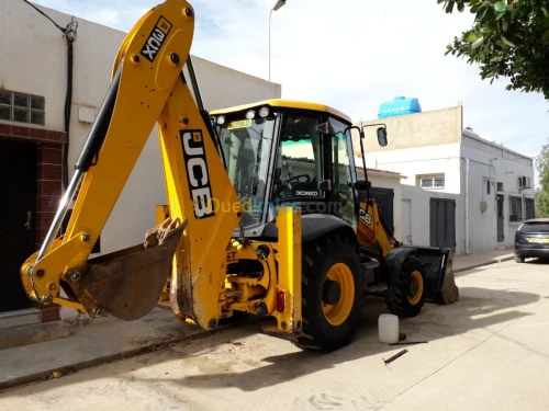 LOCATION Rétro chargeur JCB