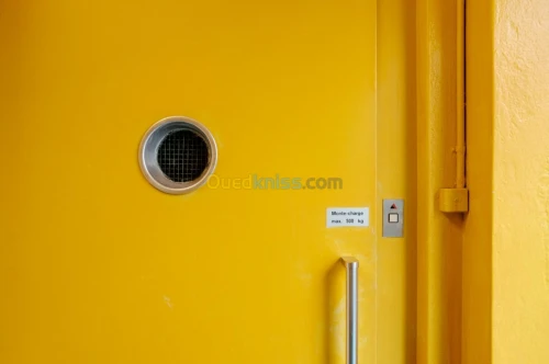 MONTE-CHARGES INDUSTRIELS