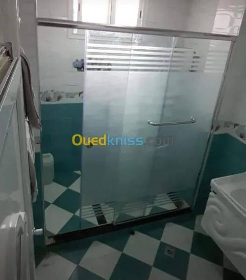 vitrine en verre porte cabine douche 