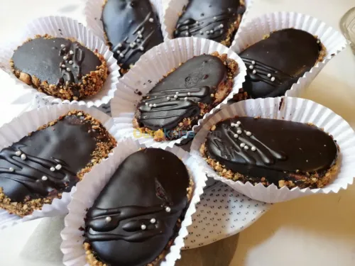 Commande et cours de gâteaux.........