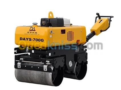 COMPACTEUR a main