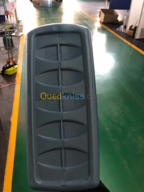 Machine d'extrusion soufflage