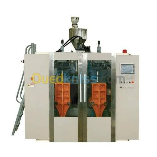 Machine d'extrusion soufflage