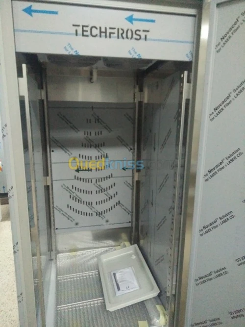 ARMOIRE DE CONSERVATION NÉGATIVE