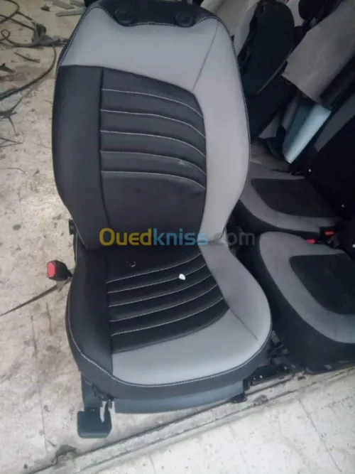revêtement siège auto 