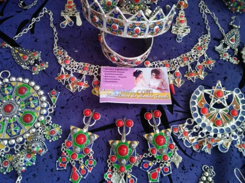 Habilleuse FARAH pour vous mes cheres 