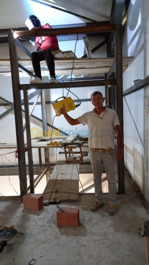 Installation Fabrication MONTE CHARGE