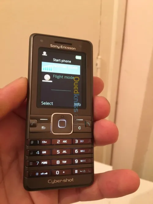 Sony Ericsson K770i