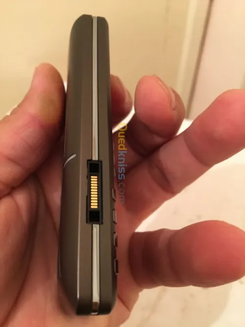 Sony Ericsson K770i