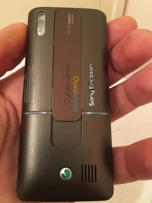 Sony Ericsson K770i