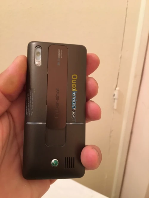 Sony Ericsson K770i